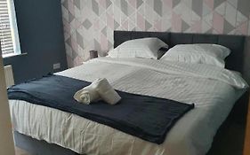 Double Bedroom 96Glc Greater Manchester