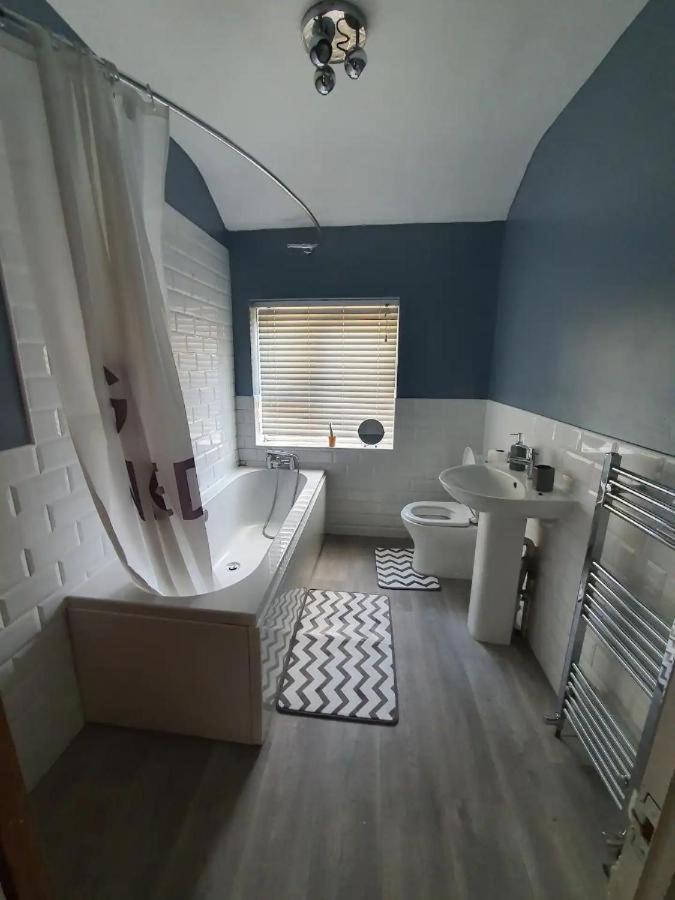 Double Bedroom 96Glc Greater Manchester Middleton  Exterior photo